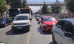 Van'da trafik lambaları arızalandı, şehir içi ulaşım felç oldu!