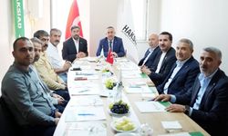 AK Parti Van İl Başkanlığı’ndan esnaf ve kurum temsilcilerine ziyaret