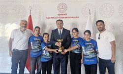 TESKOMB Süphan Ortaokulu Bocce takımından Müdür Nurses’e ziyaret