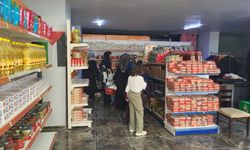 Van'da 280 aileye ayni yardım!
