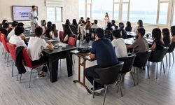 Van’da gençler Girişimcilik Kampı’nda geleceği tasarladı