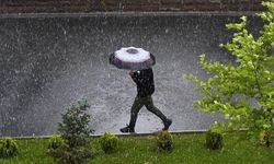 Van’da hava bir anda değişecek! Tarih verildi: Sıcaklık düşüyor, sağanak geliyor!