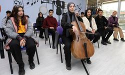 Van’da iki öğrenci Gazi Üniversitesi Müzik Öğretmenliği Bölümü’nü kazandı