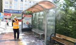 Van’da otobüs duraklarında hijyen çalışması