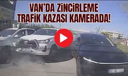Van’da zincirleme trafik kazası kamerada!
