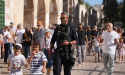 Mescid-i Aksa’ya 165 Yahudi yerleşimciden baskın