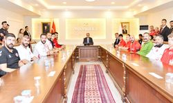 Van’da başarılı sporcular ödüllendirildi