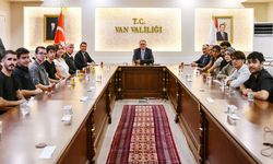 Van’da LGS ve YKS’de dereceye giren öğrenciler ödüllendirildi
