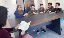 Edremit’te Okuyorum Yorumluyorum Projesi sürüyor
