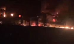 Hürmüz Boğazı’nda tanker alarmı! Süper tanker mayına çarparak alev aldı