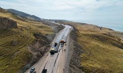 Van’da 65 kilometrelik sahil yolunda sona doğru
