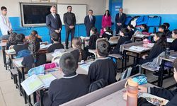 Müdür Çandıroğlu’ndan okul ziyareti