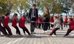 Van’da geleneksel çocuk oyunlarıyla okul bahçeleri şenlendi