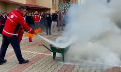 Van’da öğrenciler için deprem, yangın ve tahliye tatbikatı yapıldı