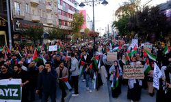 Vanlılar Aksa Tufanı'nın 3'üncü yıldönümünde Gazze için meydanlardaydı