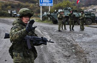 Karabağ’da 6 Rus askeri öldürüldü. Sıcak gelişme için Aliyev, Putin ile görüştü