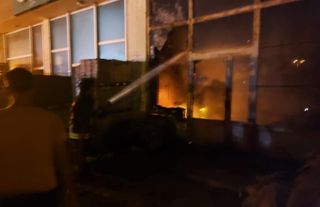 Van'da işyeri yangını büyük hasara yol açtı