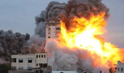 Siyonistler, Gazze'ye olan bombardımanı yoğunlaştırdı