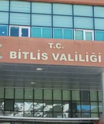 Bitlis'te sosyal medya paylaşımından dolayı 2 polis gözaltına alındı