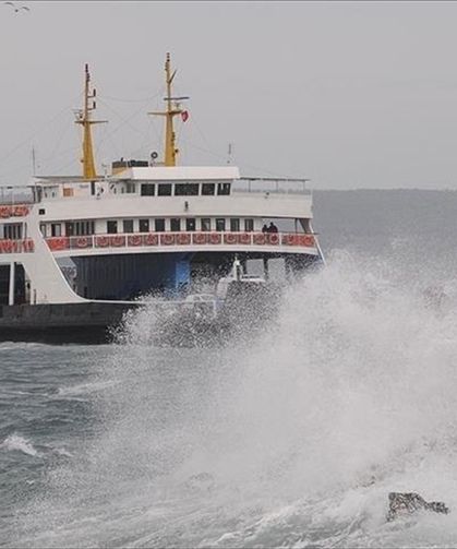 Çanakkale Boğazında bazı seferler iptal edildi