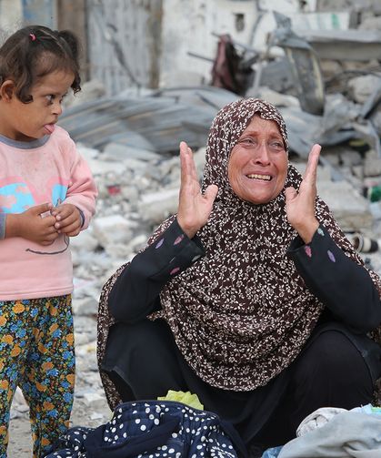 Açlıktan ölen Gazze artık yeryüzünde bir cehennem