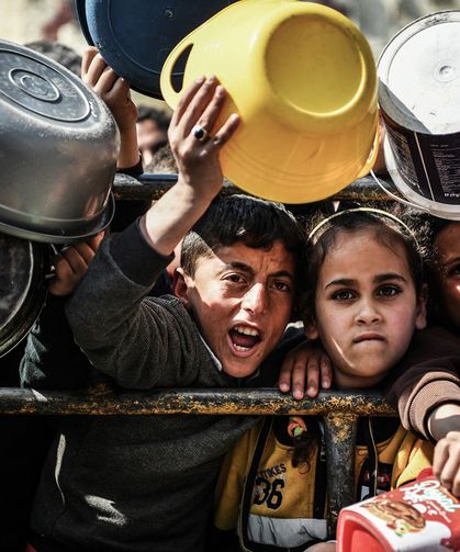 Gazze’de on binlerce çocuk açlık nedeniyle ölüm tehlikesi altında