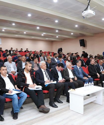Van Büyükşehir Çatak ve Bahçesaray muhtarlarıyla görüştü