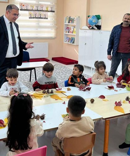 Müdür Nurses’ten okullara ziyaret