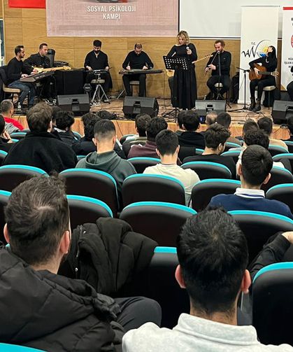 Van’da misafir öğrencilere unutulmaz konser