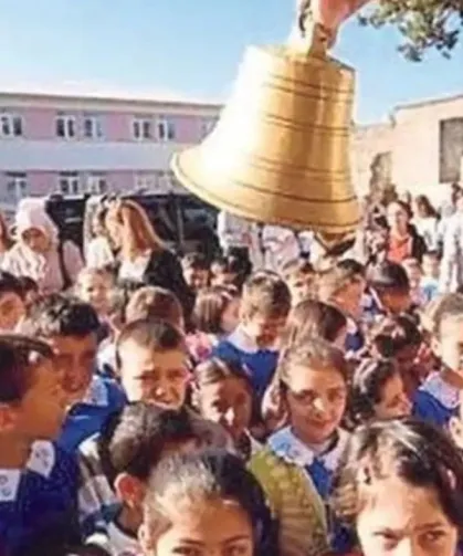 MEB 2026-2027 takvimini açıklandı! Okulların açılış ve tatil tarihleri belli oldu...