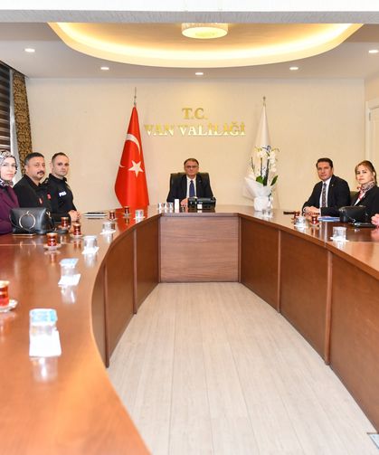 Vali Ozan Balcı’dan 112 personeline anlamlı ziyaret
