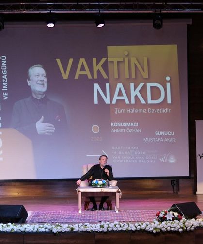 Van’da Ahmet Özhan’dan “Vaktin Nakdi”Konferansı