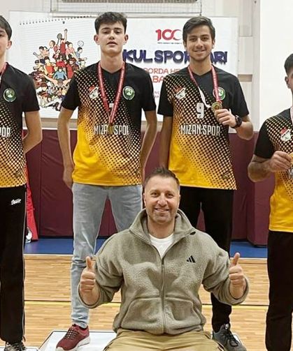 Vanlı öğrencilerden önemli başarı