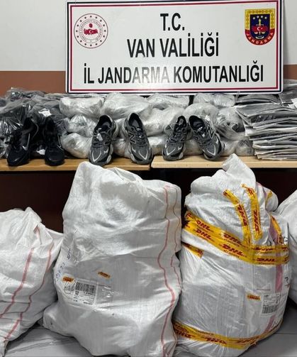 Van’da 4,5 Milyon TL değerinde kaçak eşya ele geçirildi