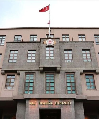 İran'dan ateşlenen balistik mühimmatın parçaları Gaziantep'te boş alana düştü