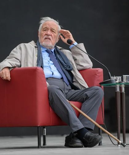 Tarihçi Prof. Dr. İlber Ortaylı hayatını kaybetti