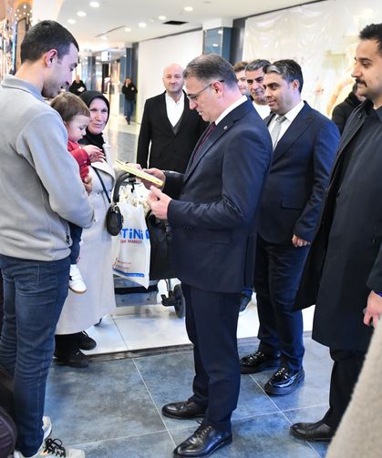 Vali Ozan Balcı Van esnafını ziyaret etti