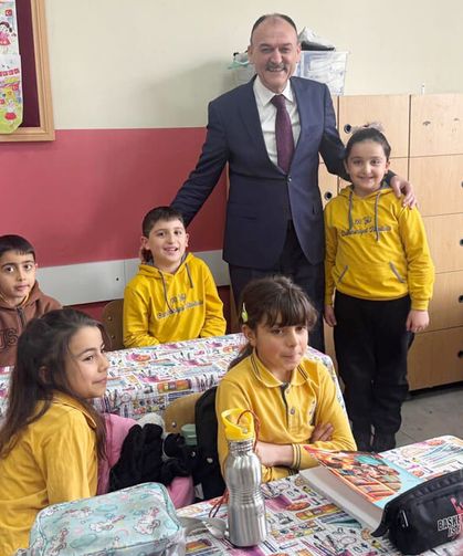 Van İl Millî Eğitim Müdürü Çandıroğlu’ndan okul ziyareti