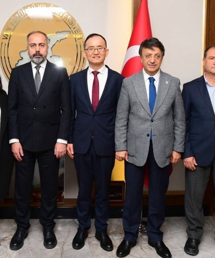 Büyükelçi Jiang Xuebin’den Van YYÜ’ye ziyareti