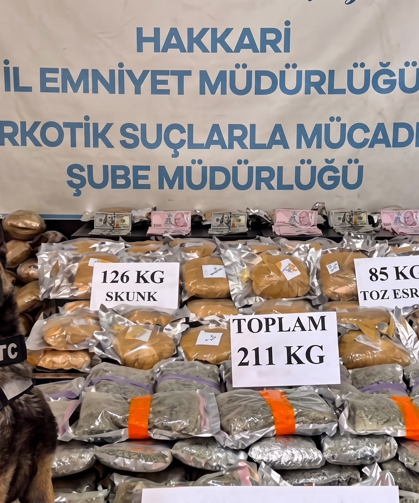 Yüksekova'da operasyon: 211 kilo zehir madde ele geçirildi (Video)