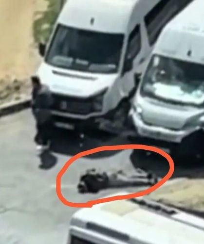 İsrail Başkonsolosluğu önünde silahlı çatışma...