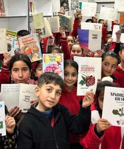 Kinyas Kartal İlkokulu’ndan kitap paylaşımına anlamlı katkı
