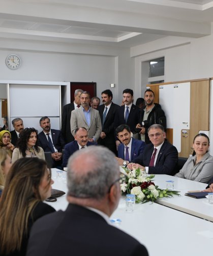 "Öğretmenler Odası Buluşmaları" Van durağı Atatürk Anadolu Lisesi’nde yapıldı