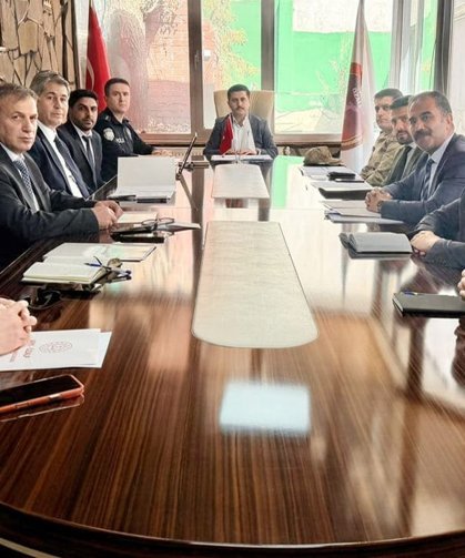 Özalp’ta okul güvenliği toplantısı düzenlendi
