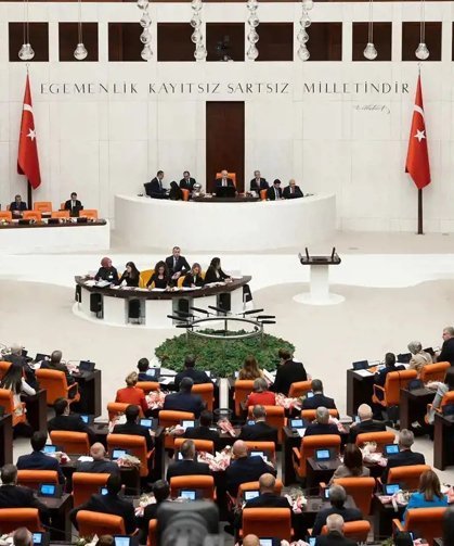 TBMM’de sosyal medya ve doğum izni düzenlemesi görüşülecek