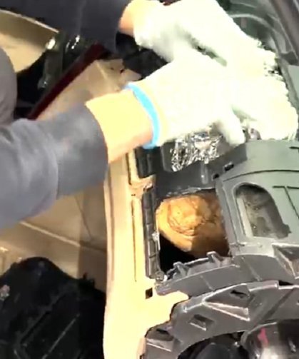 Van’da bir araçta 4.7 kilo metamfetamin ele geçirildi!