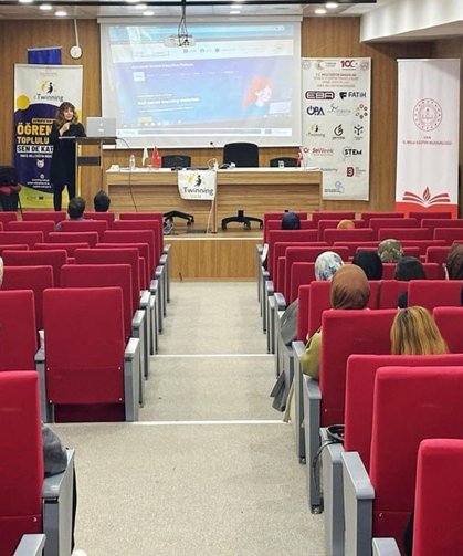 Van’da geleceğin öğretmenlerine eTwinning semineri