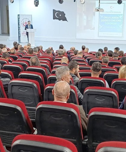 Van’da okullarda şiddeti önleme semineri gerçekleştirildi