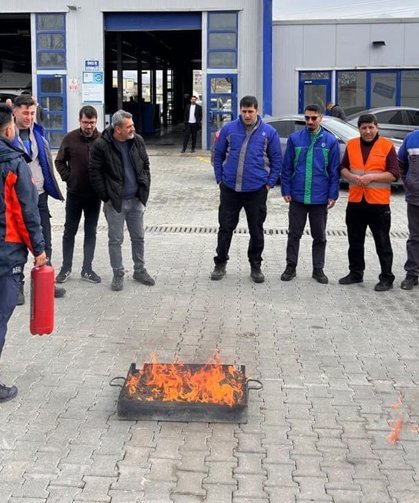 Van’da TÜVTÜRK personeline yangın eğitimi ve tatbikat