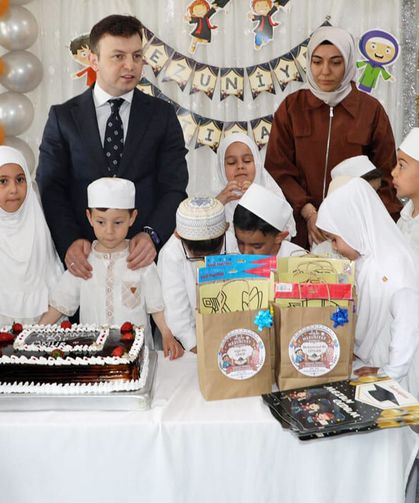 Başkale’de 4-6 yaş Kur’an kursu öğrencileri mezuniyet sevinci yaşadı